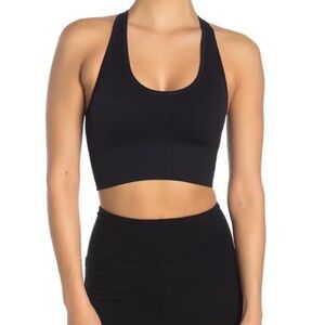 🖤 NWT Z By Zella Seamless Crossback
Sports Bra size MEDIUM